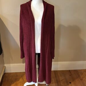 Barefoot dreams soft & cozy cardigan. No front closure.